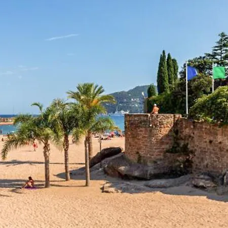 Charming Ideally Located In