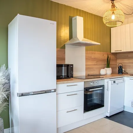Lägenhet Charming Ideally Located In Mandelieu
