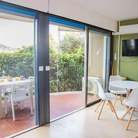 Charming Ideally Located In Mandelieu