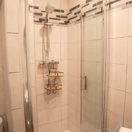Apartment Charming Ideally Located In