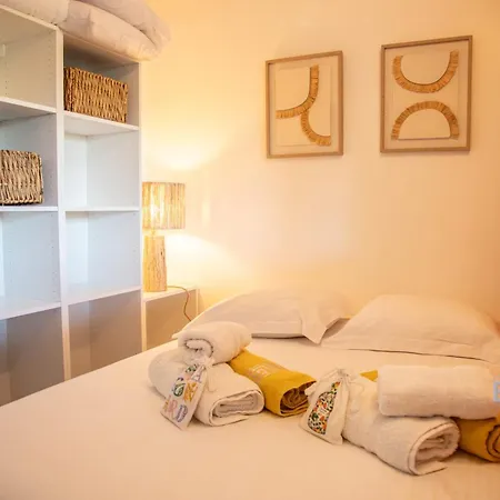 Charming Ideally Located In Apartment *